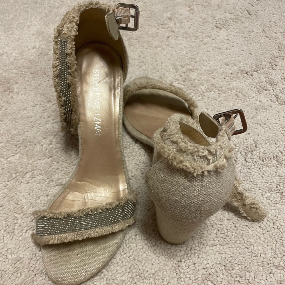 Amazing sandals. Go with everything!